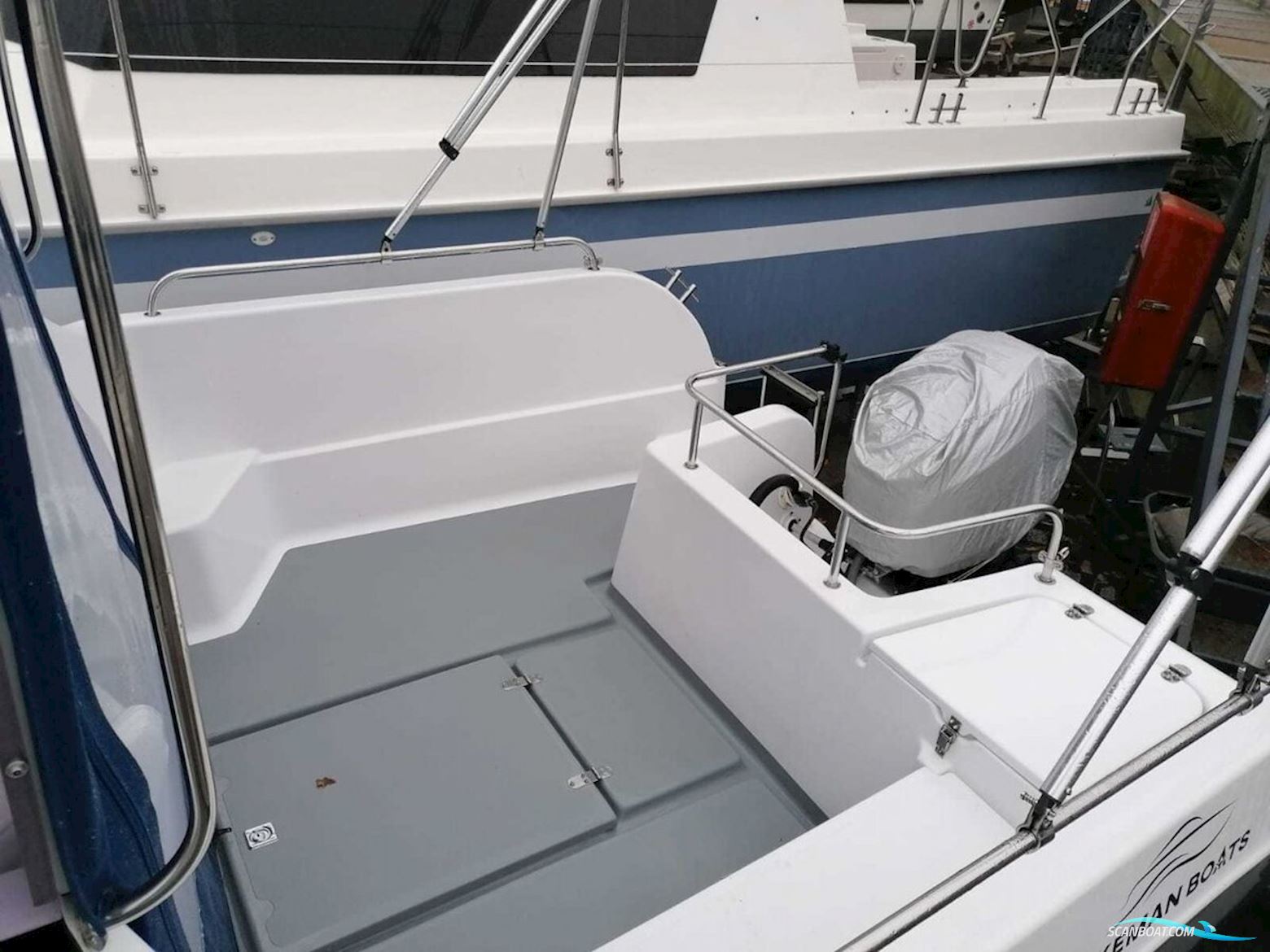 Lakeman Boats  540 Pilothouse