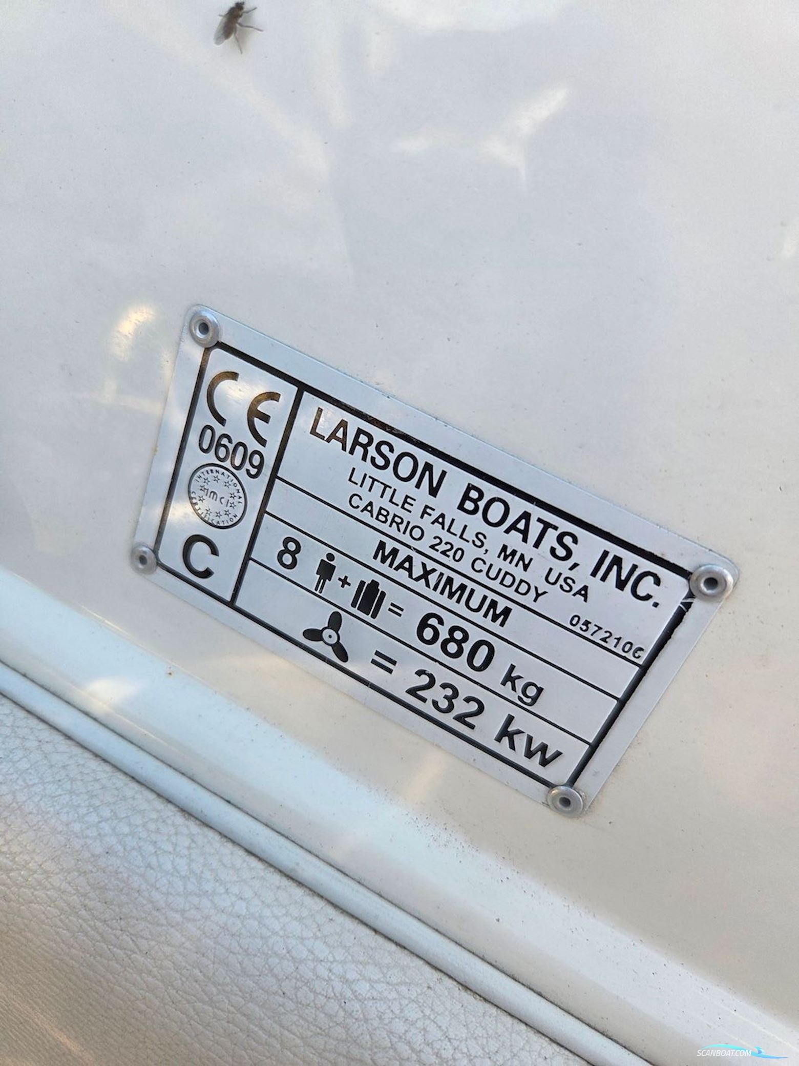 Larson 220 Cabrio Cuddy