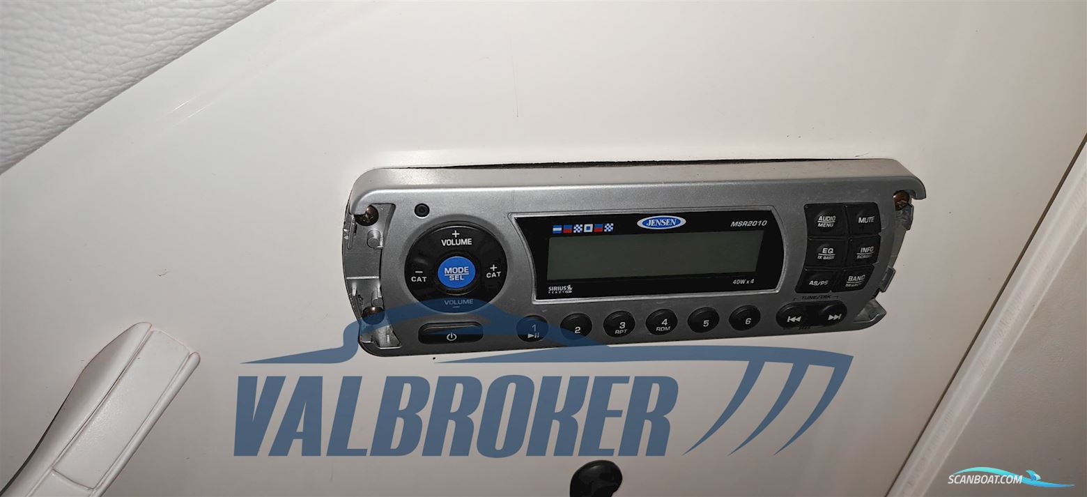 Larson Boats 216 Senza