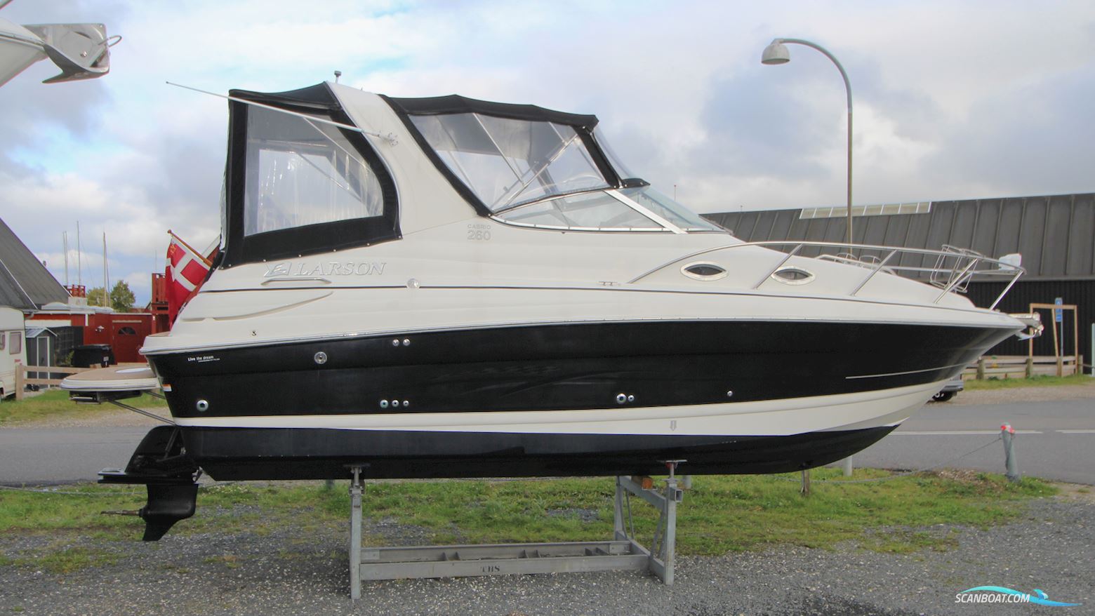 Larson Cabrio 260 Diesel