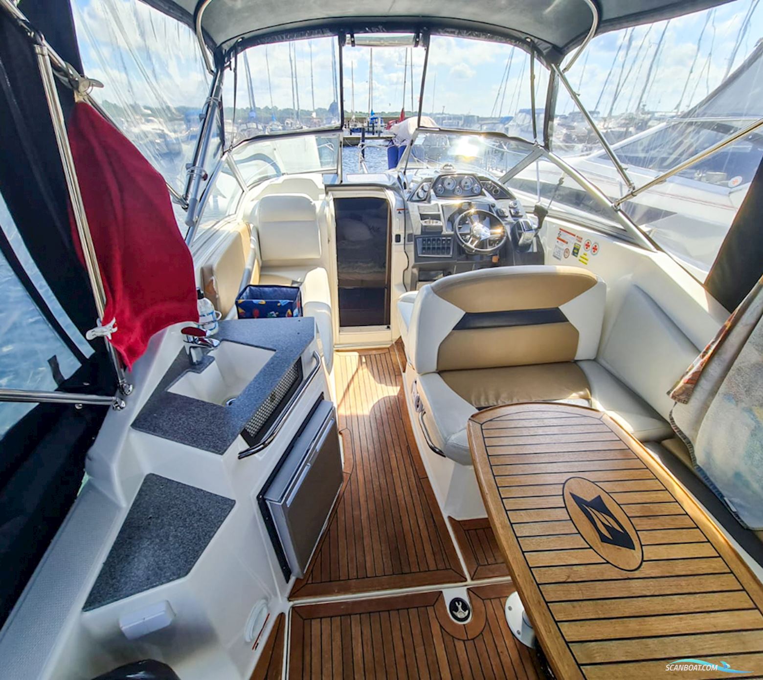 Larson Cabrio 285