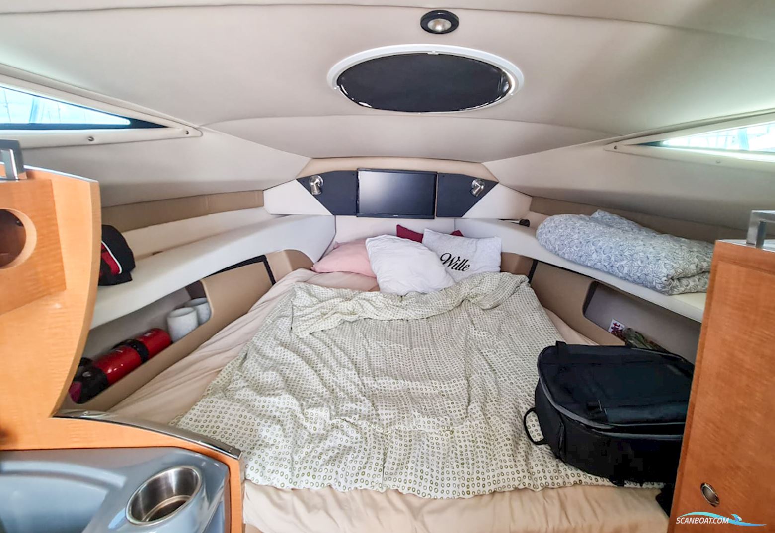 Larson Cabrio 285