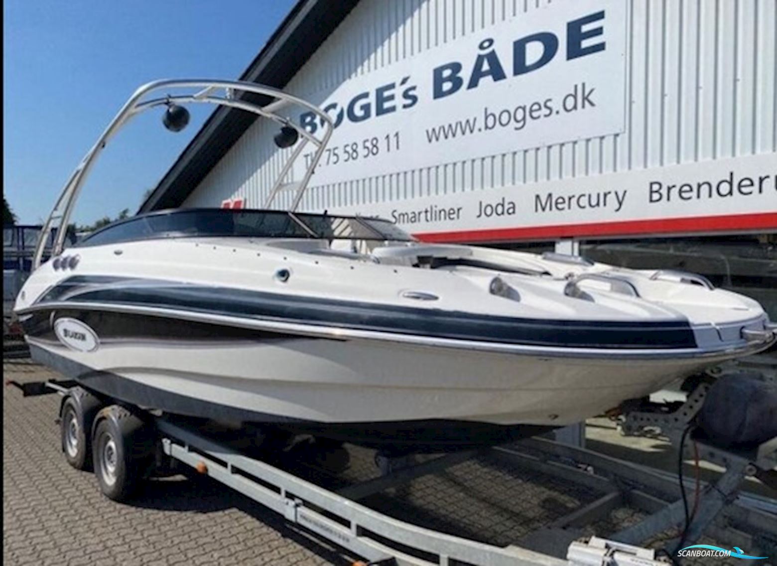 Larson Escape 234 med 260 hk Volvo Penta V8 i/o - Anvisningssalg