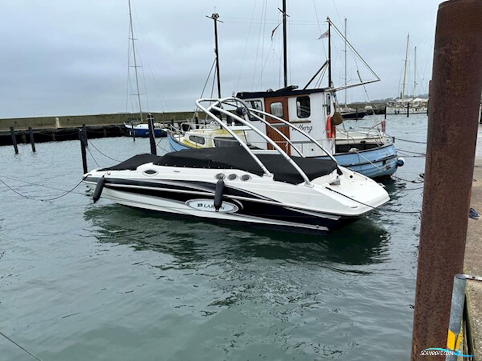 Larson Escape 234 med 260 hk Volvo Penta V8 i/o - Anvisningssalg