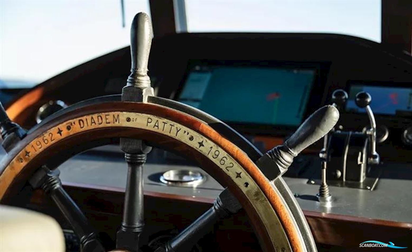 Laurent Giles TSDMY Gentleman's Motor Yacht