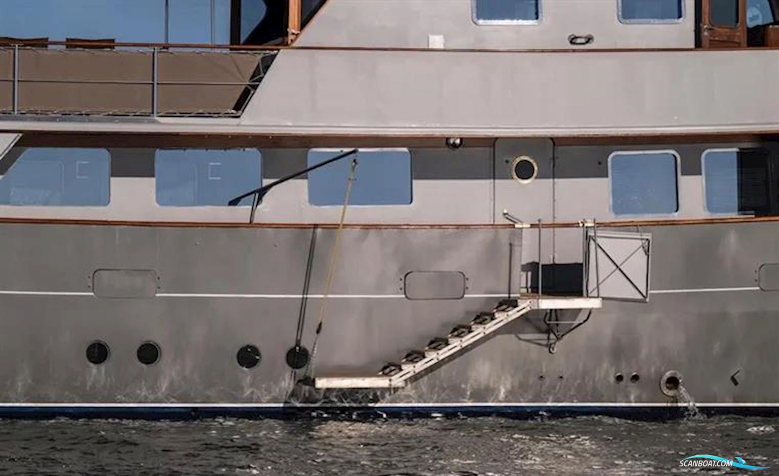 Laurent Giles Tsdmy Gentleman's Motor Yacht