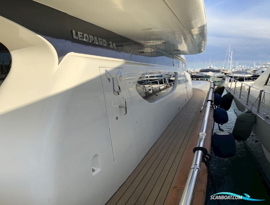 Leopard 24 m Fly