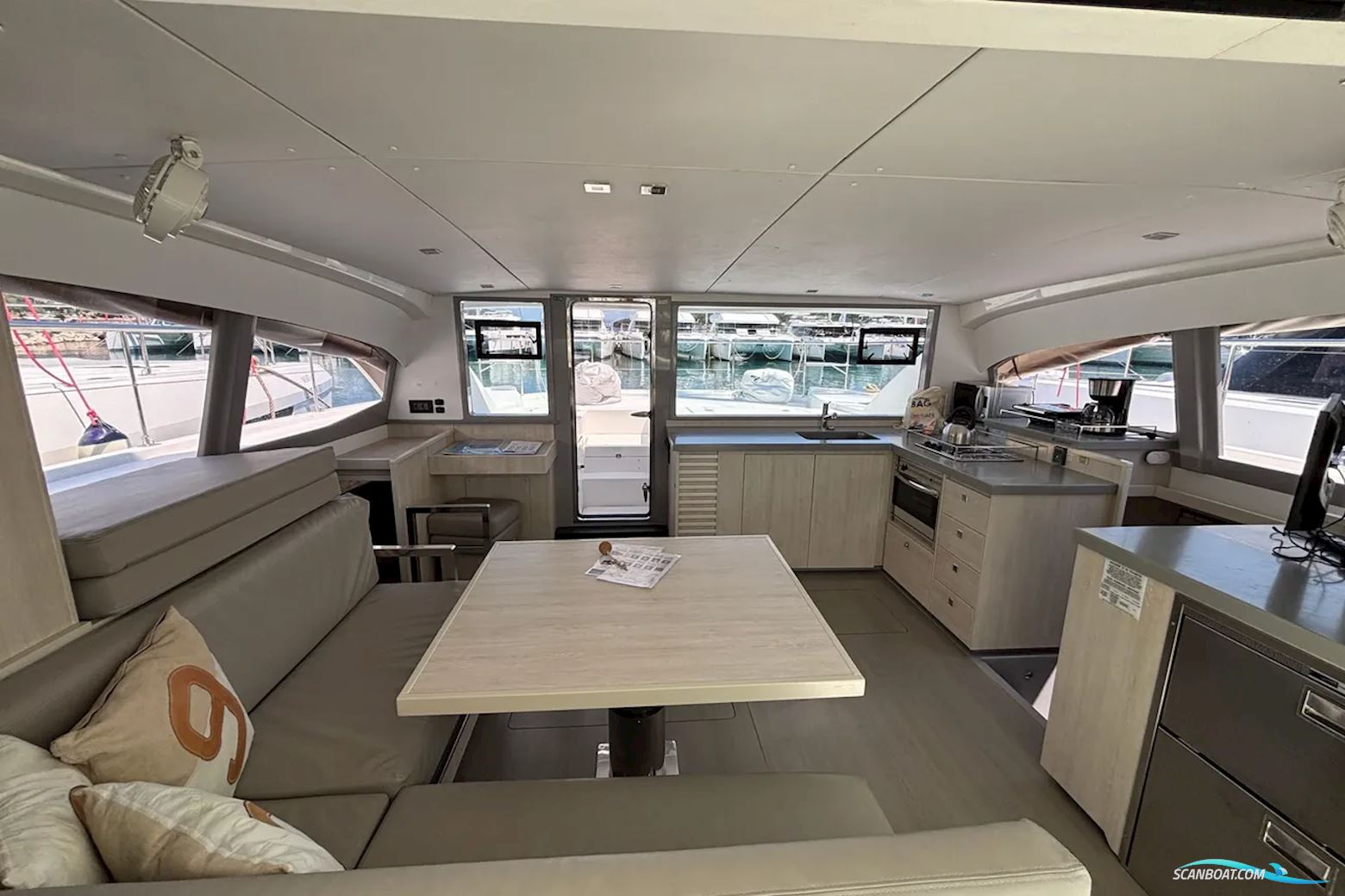 Leopard 43 Powercat