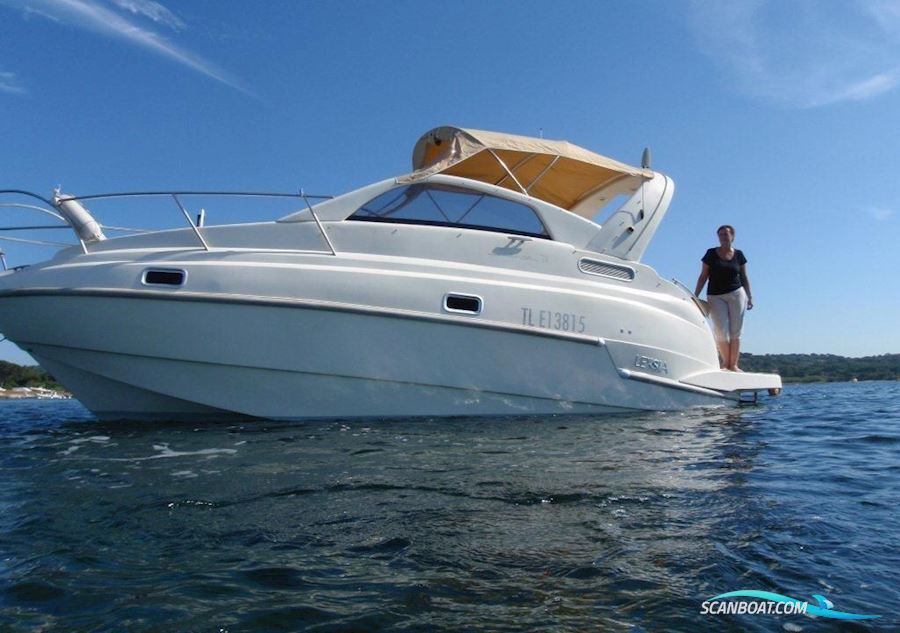 Lexsia 28 Silence Motorboot 2008, mit Mercruiser V8 motor, Frankreich