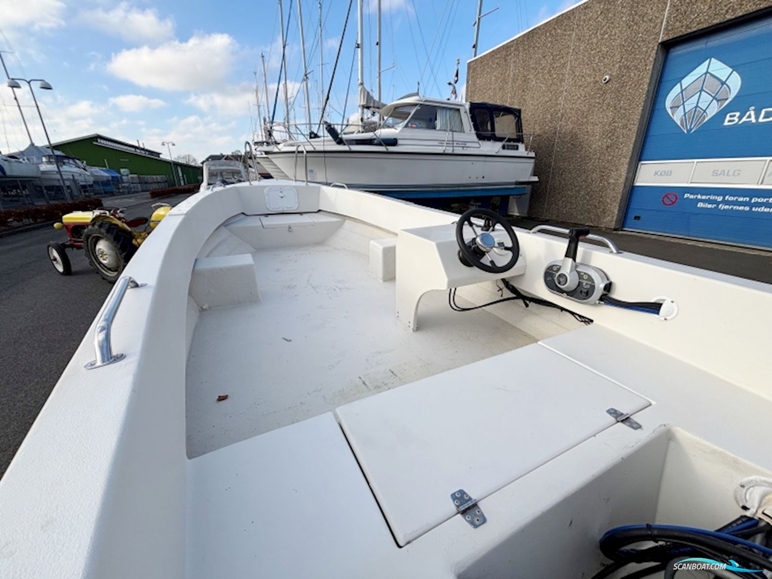 Limbo 5000 Styrepultsbåd