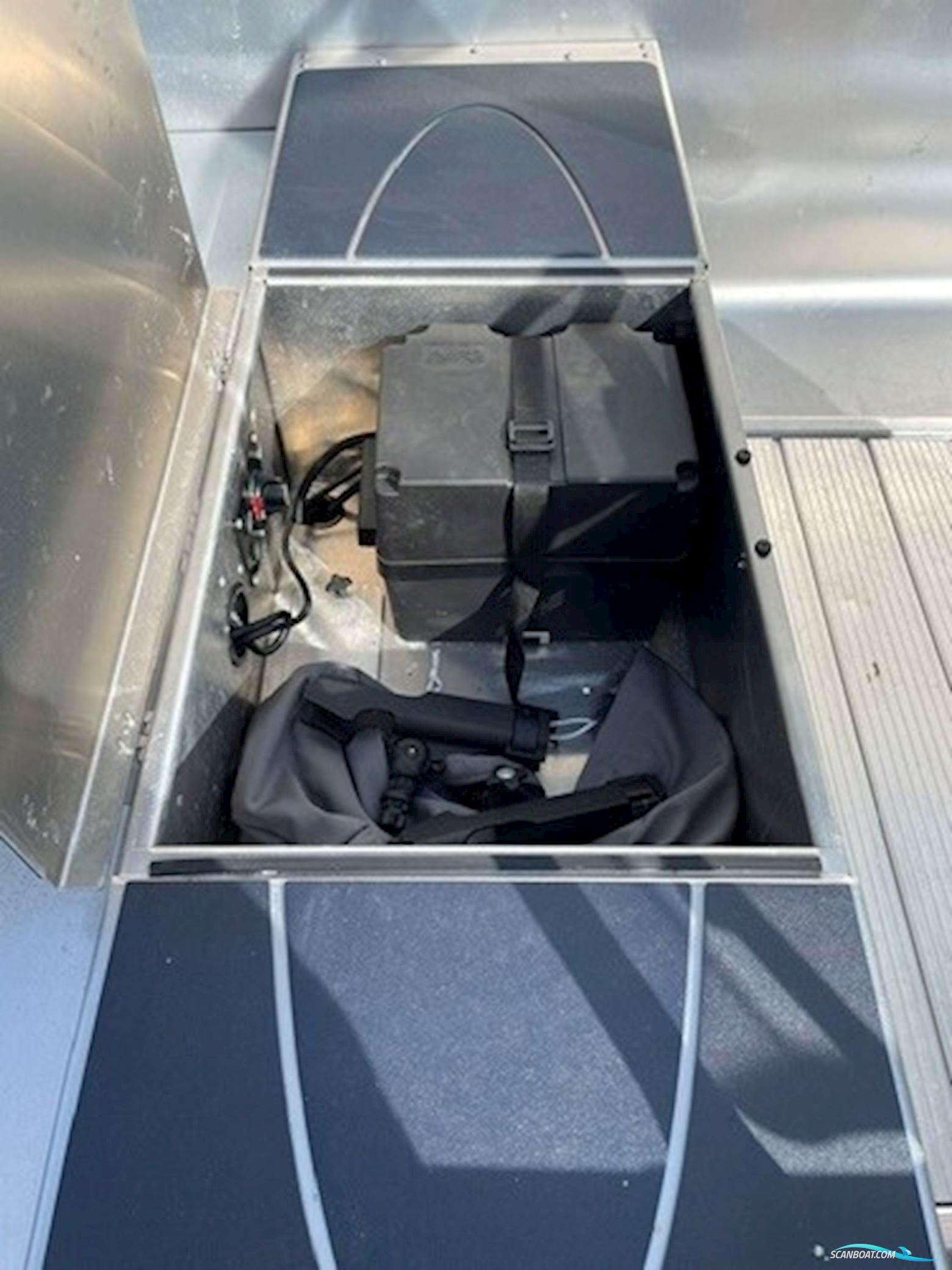 Linder 445 Sportsman Max Med Mercury F25 Elpt Efi