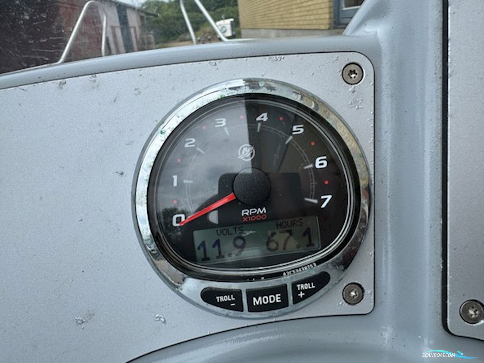 Linder 460 Arkip Mercury 50 HK EFI 