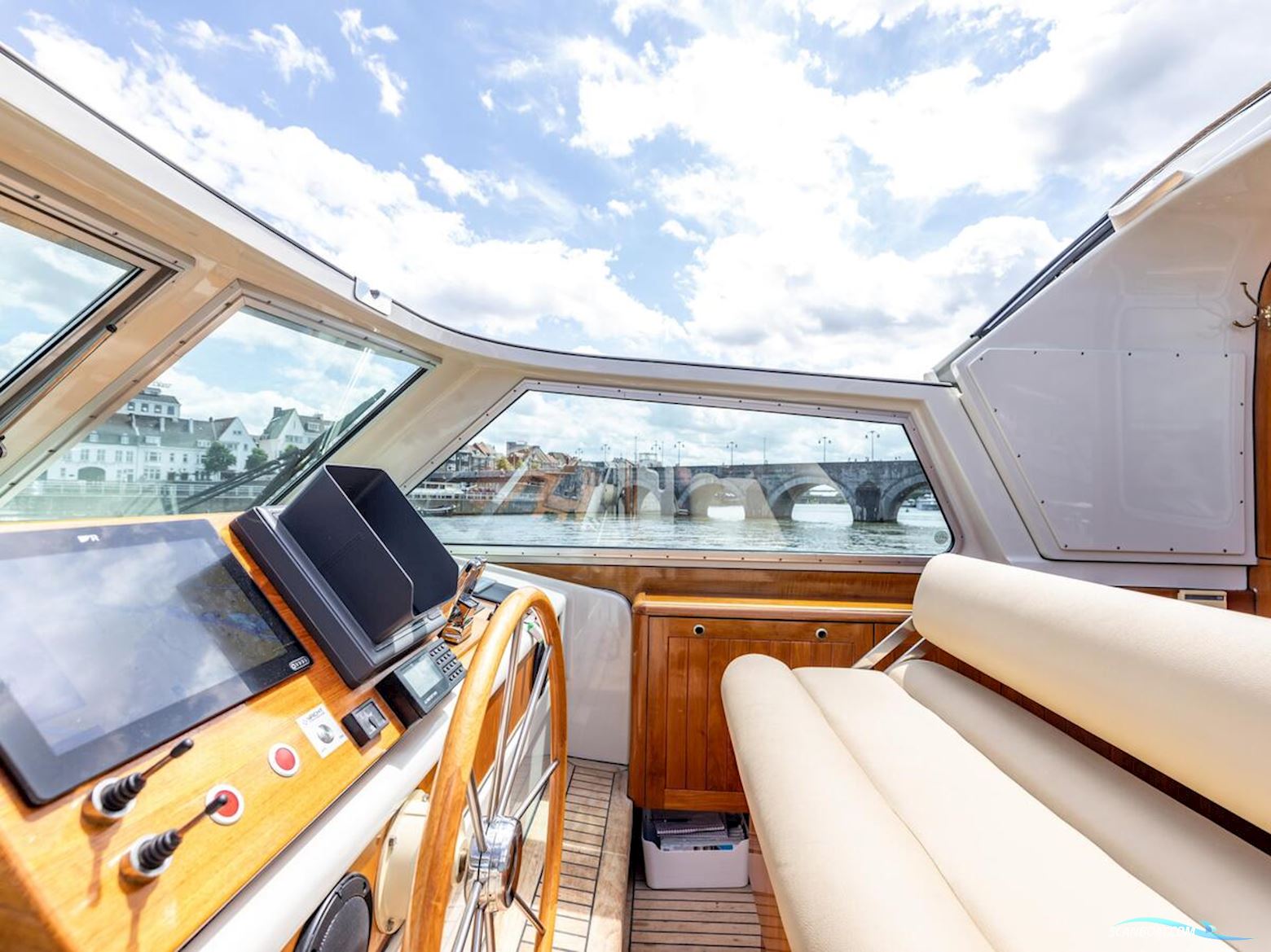 Linssen  Grand Sturdy 500 Variotop