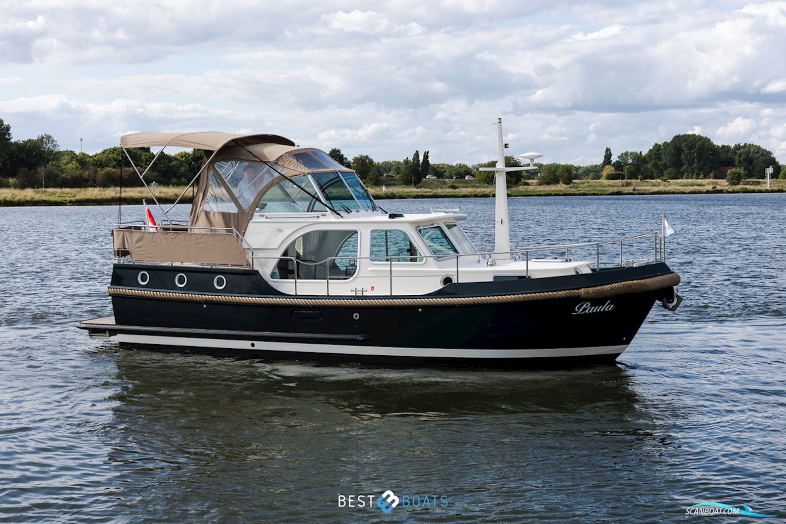 Linssen Classic Sturdy 32 AC Motorboot 2014, mit Volvo Penta is Een Zweeds Merk Dat Wereldwijd Bekendstaat om Betrouwbare en Krachtige Scheepsmotoren en Aandrijfsystemen. Ze Leveren Zowel Diesel- al motor, Niederlande