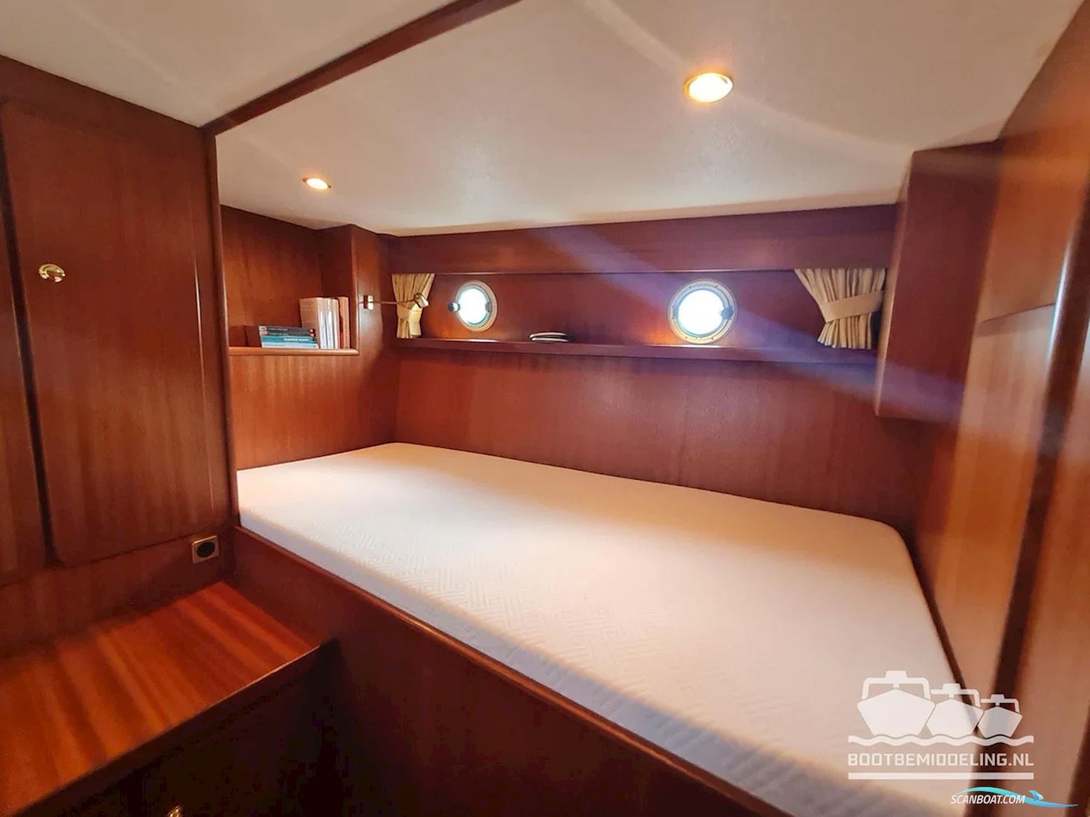 Linssen Dutch Sturdy 320 AC Royal