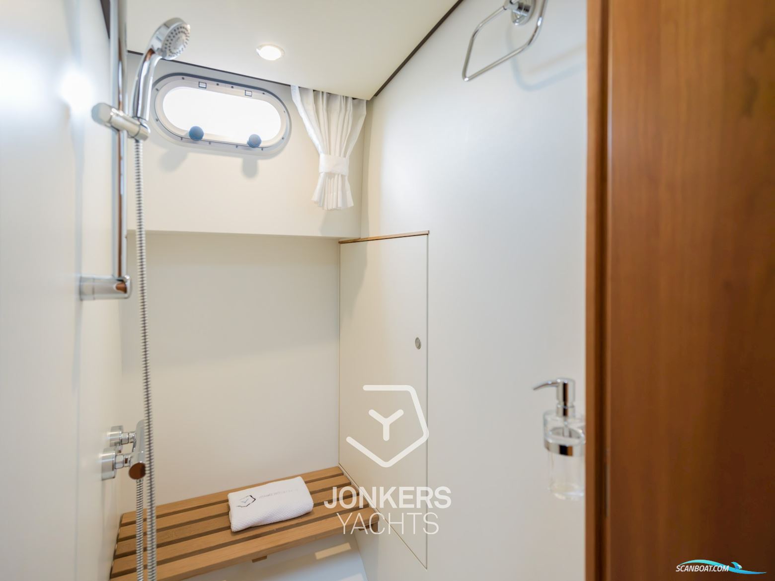 Linssen Grand Sturdy 40.9 AC Twin "Brilliant Edition"