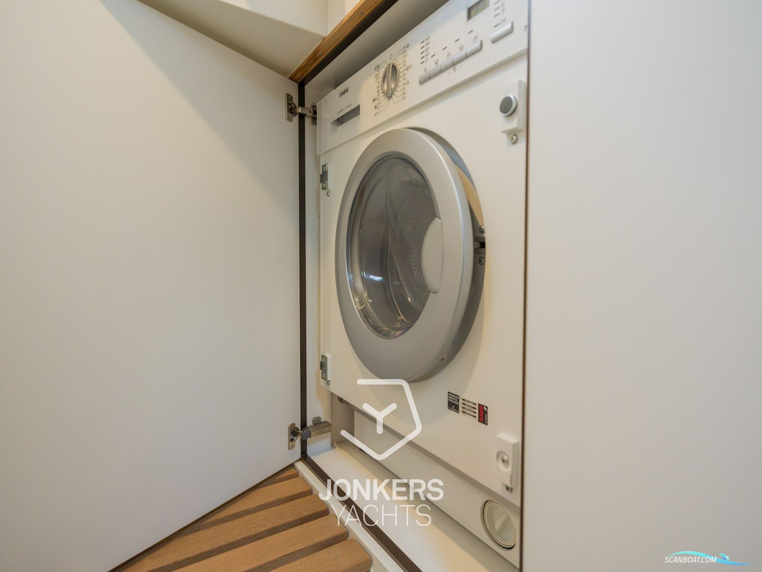 Linssen Grand Sturdy 40.9 AC Twin "Brilliant Edition"