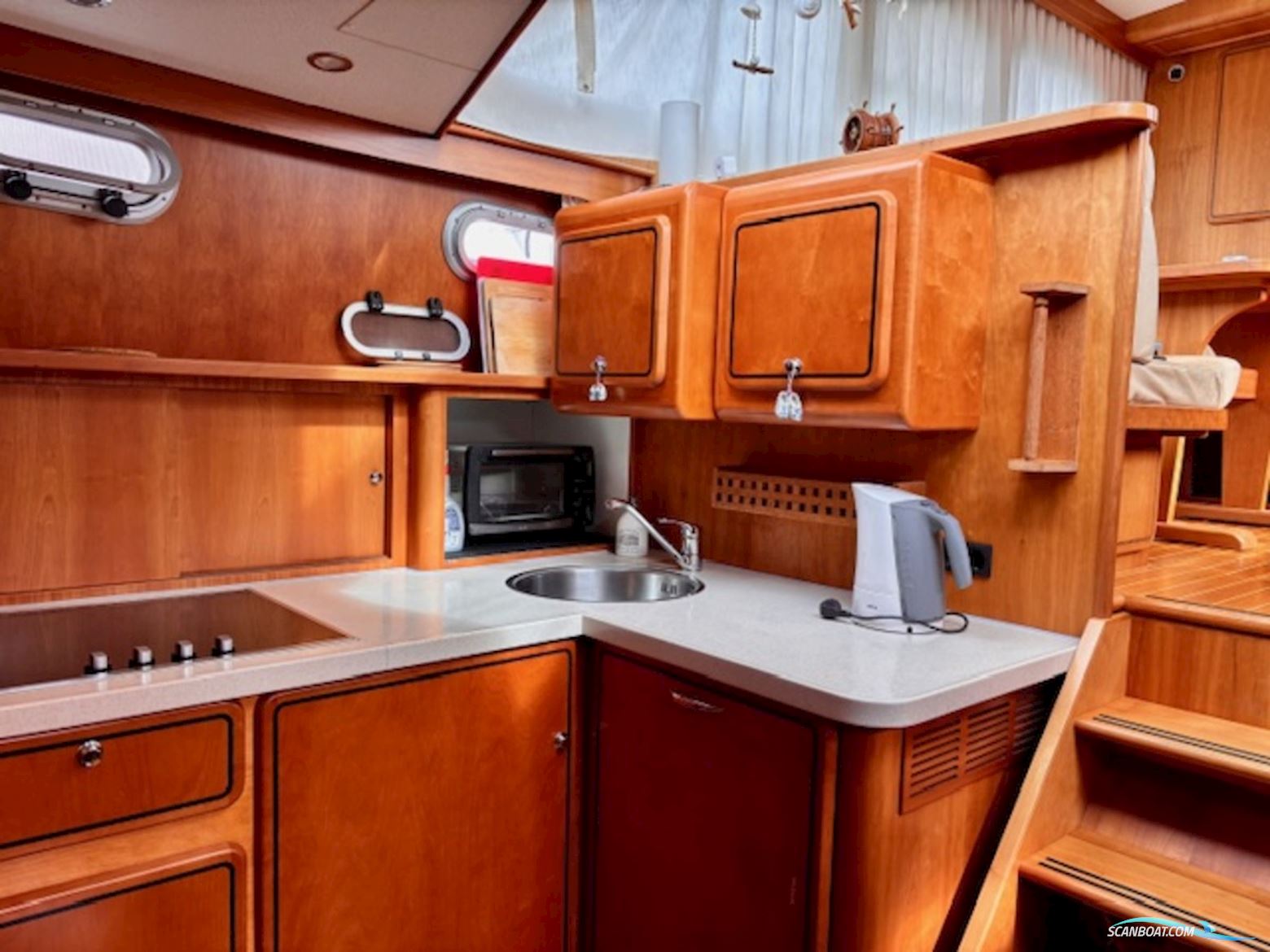 Linssen Grand Sturdy 410 AC Twin