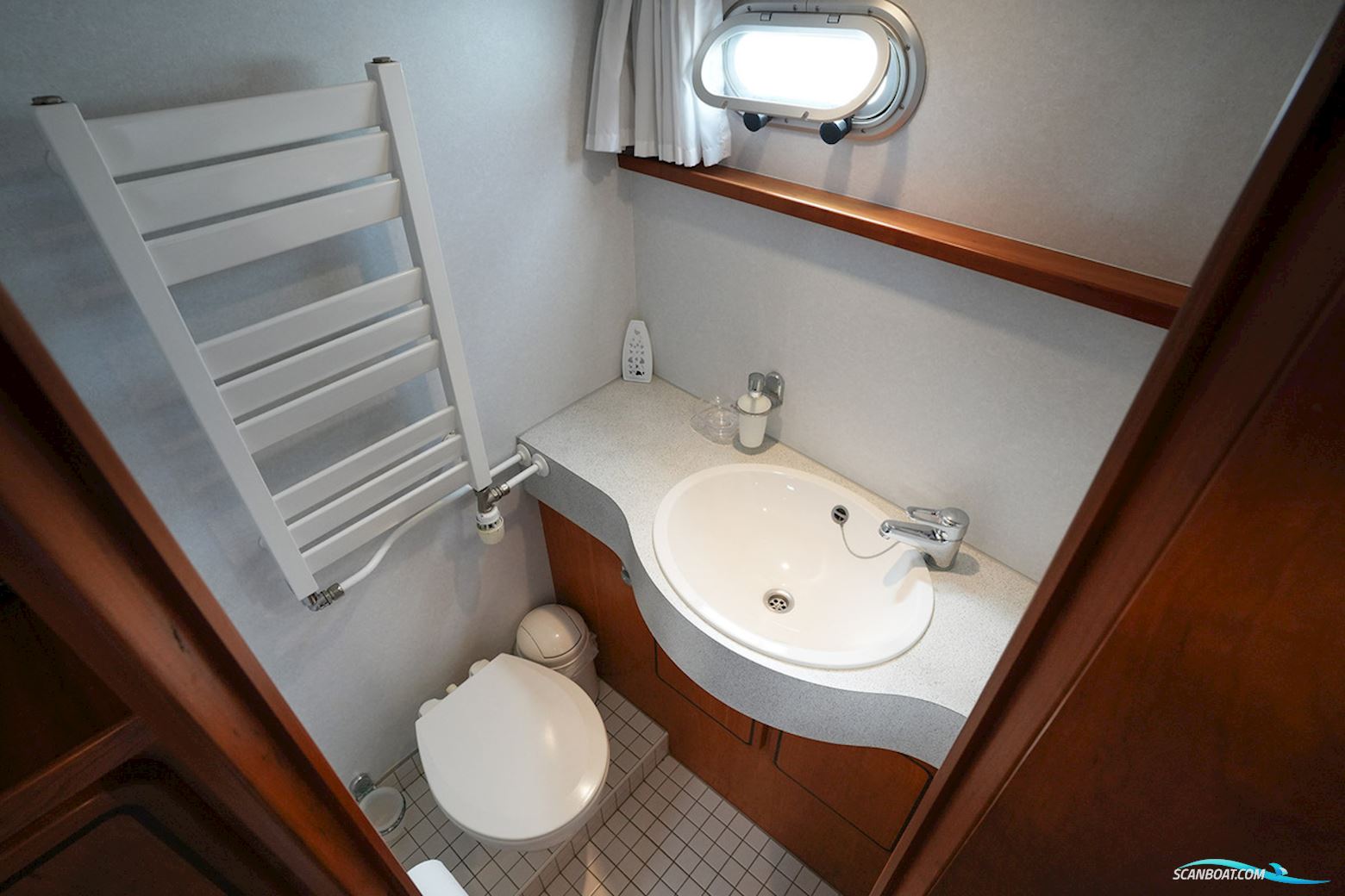 Linssen Grand Sturdy 410 AC Twin