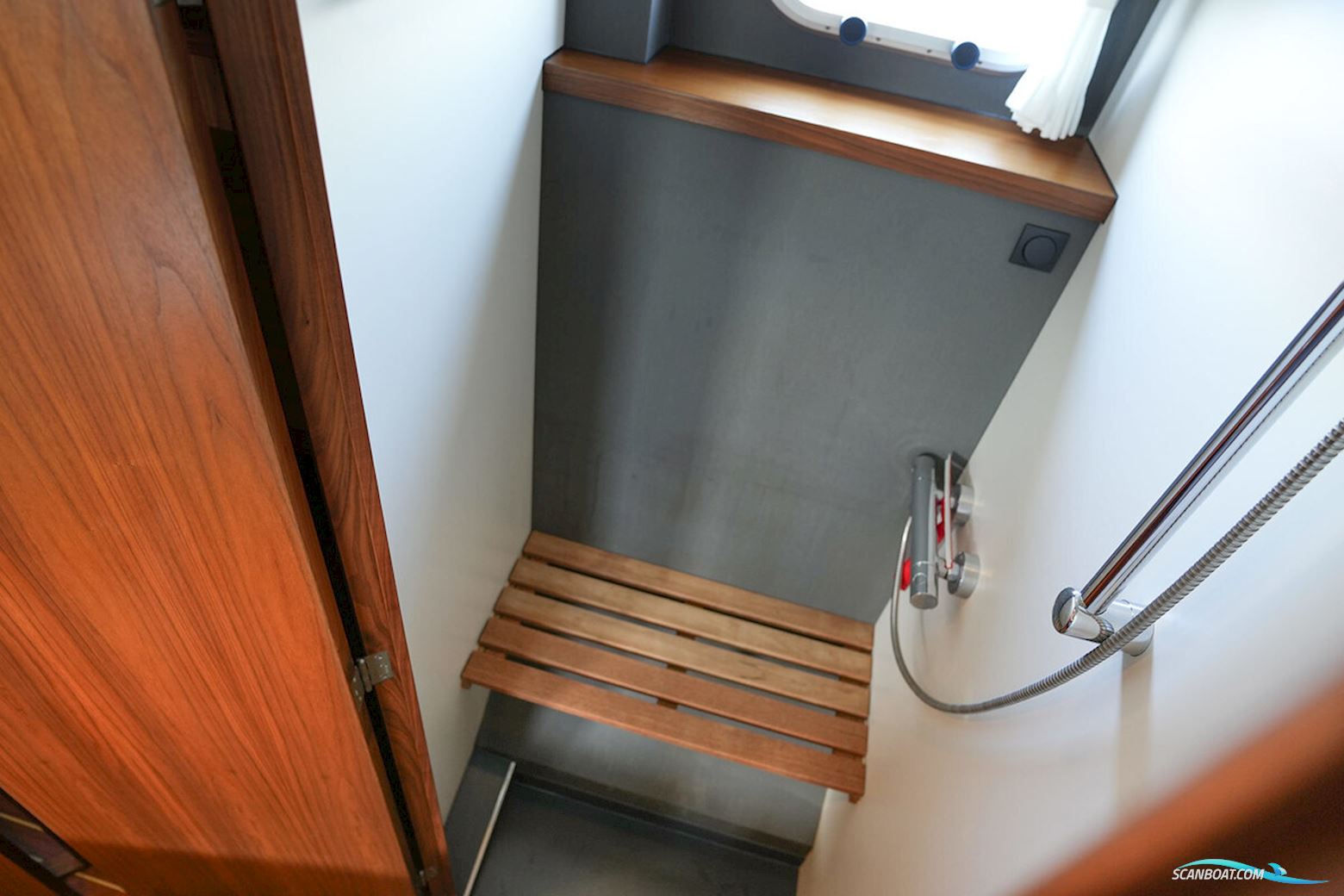 Linssen Grand Sturdy 410 AC Variotop Met Stabilisator