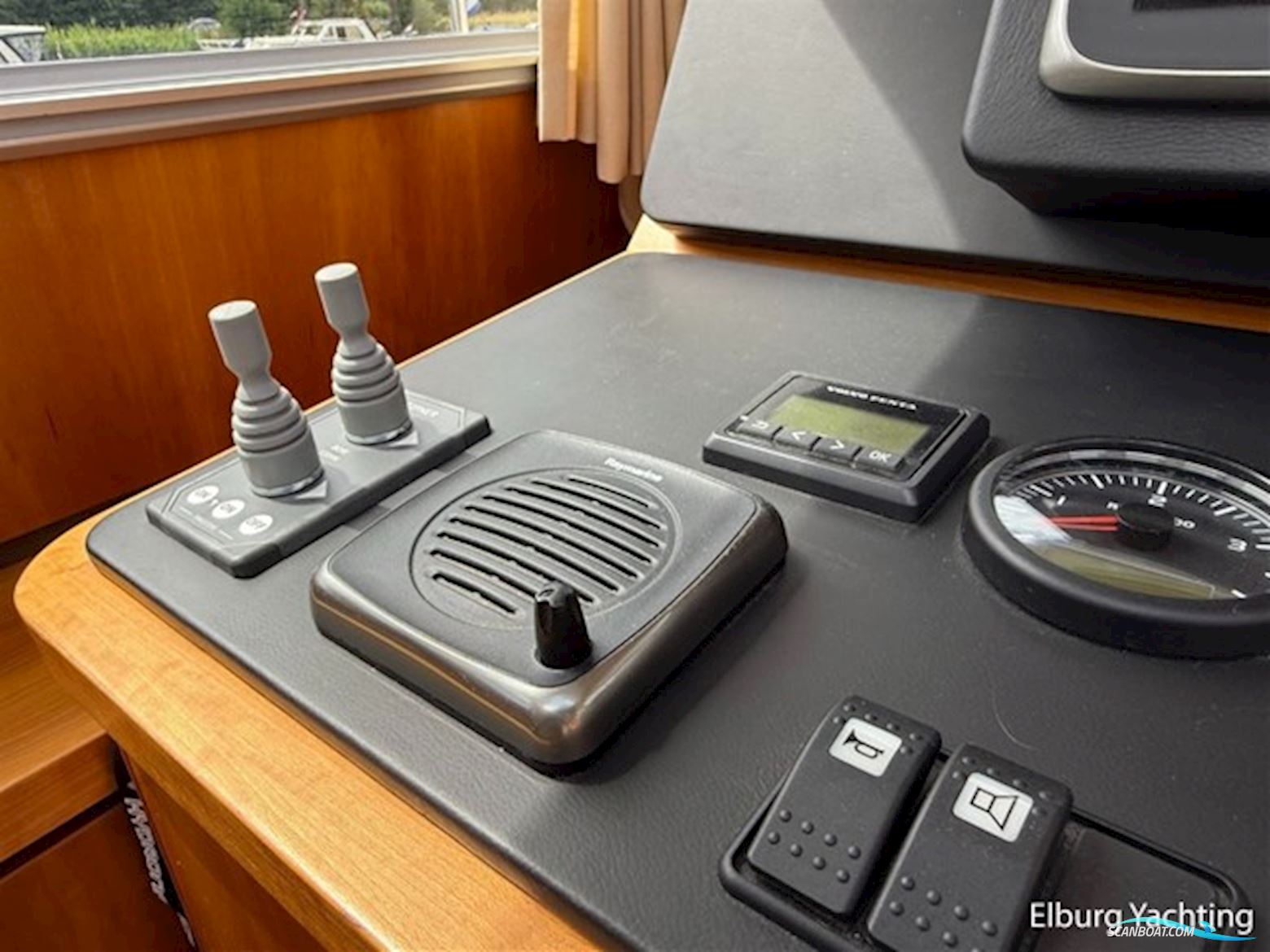 Linssen Grand Sturdy 43.9 Sedan 