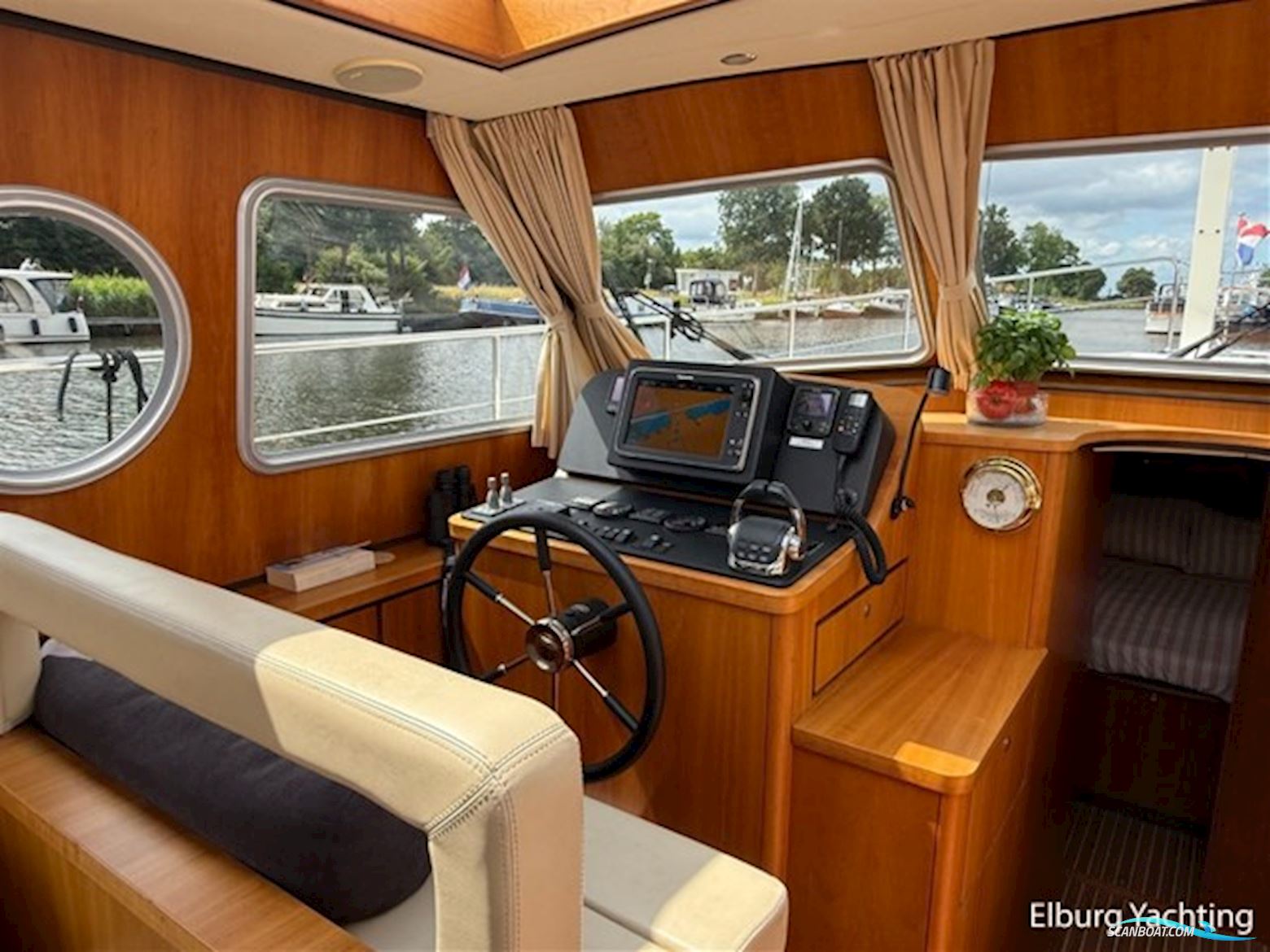 Linssen Grand Sturdy 43.9 Sedan