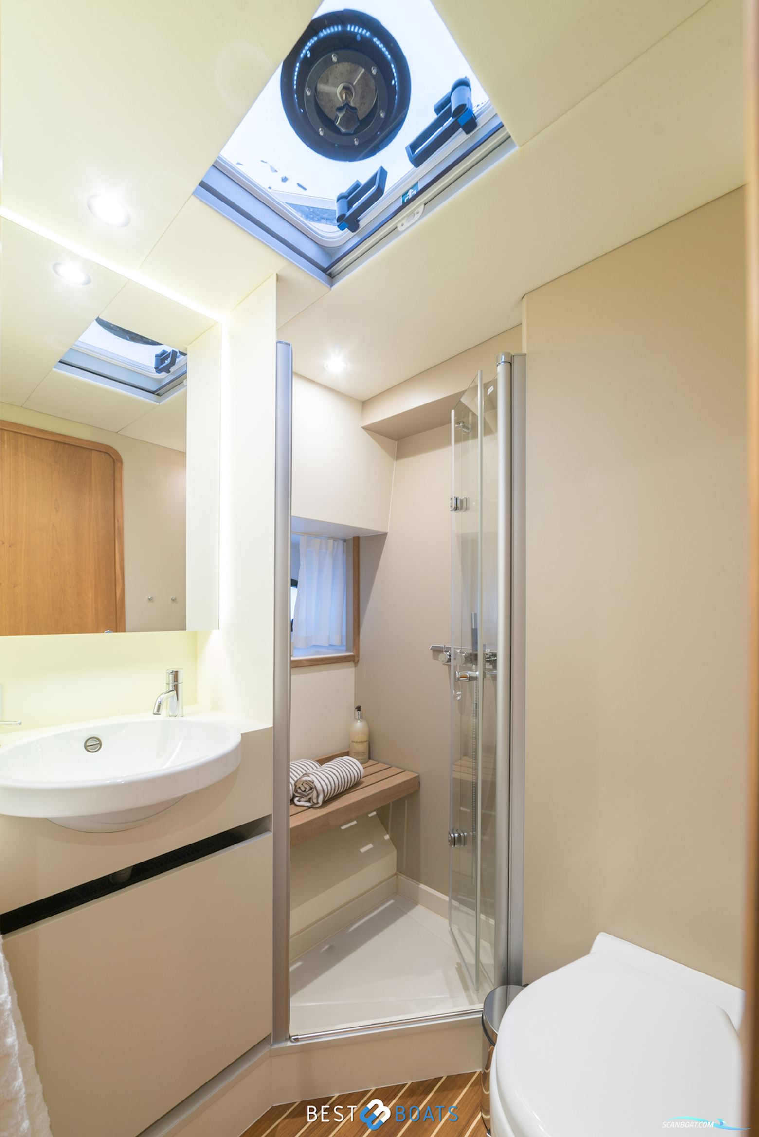 Linssen Grand Sturdy 500 AC Wheelhouse Long Top