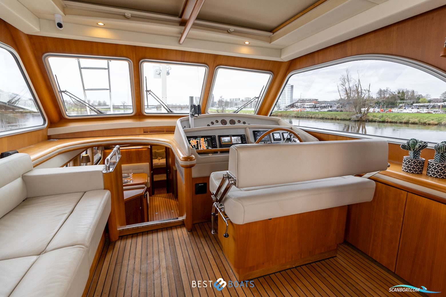 Linssen Grand Sturdy 500 AC Wheelhouse Long Top