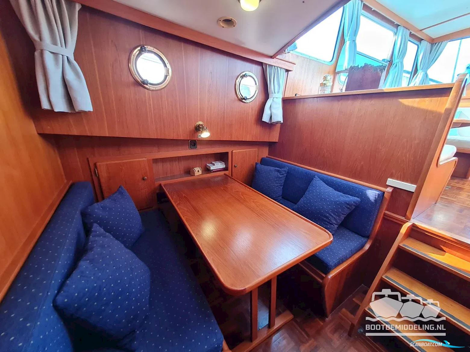 Linssen Sturdy 1000 AC Royal