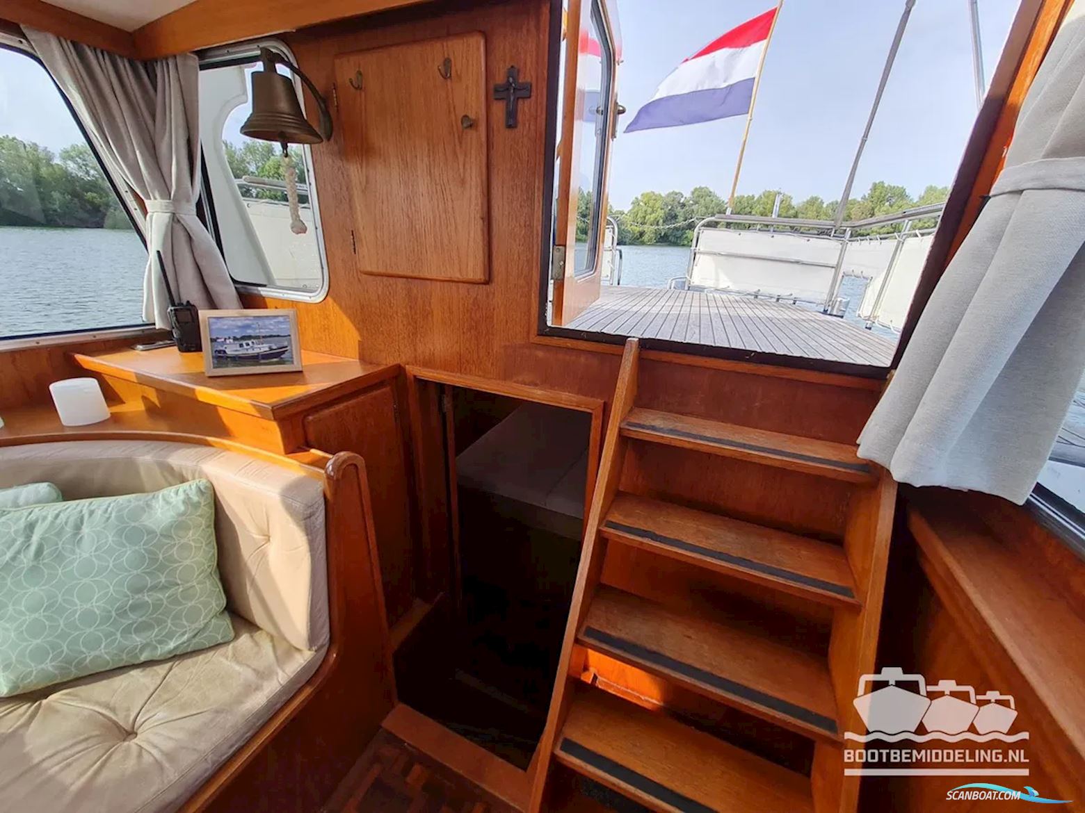 Linssen Sturdy 1000 AC Royal