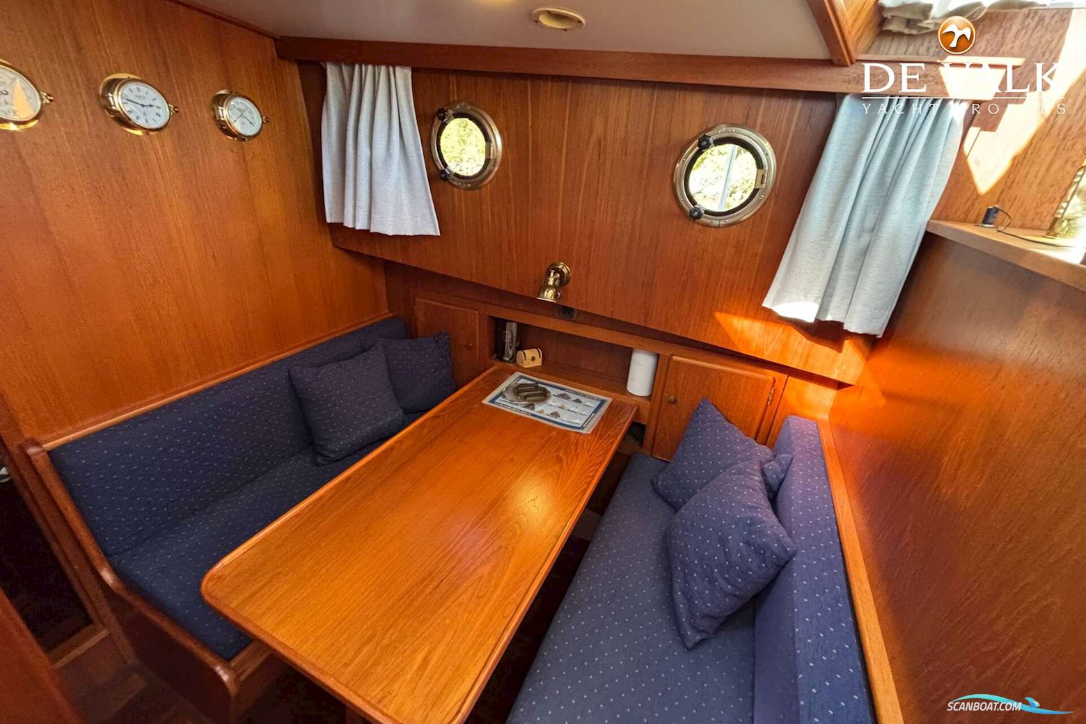 Linssen STURDY 1000 AC ROYAL