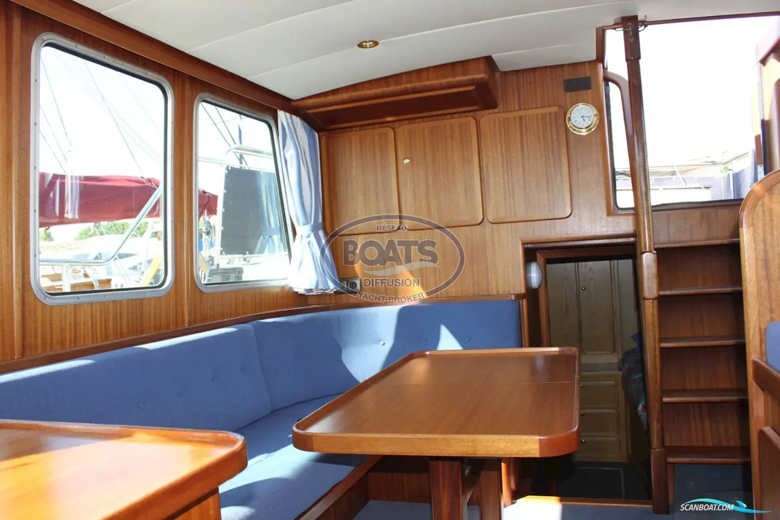 Linssen Sturdy Twin 40AC