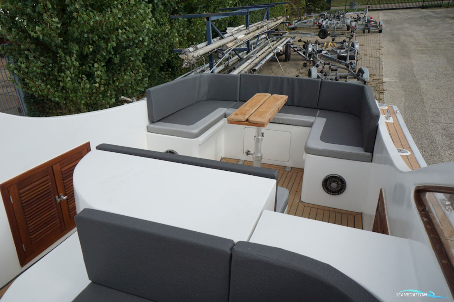 LOBSTER LB26 Classic Runabout