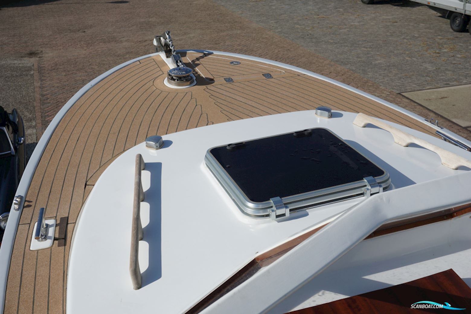 LOBSTER LB26 Classic Runabout