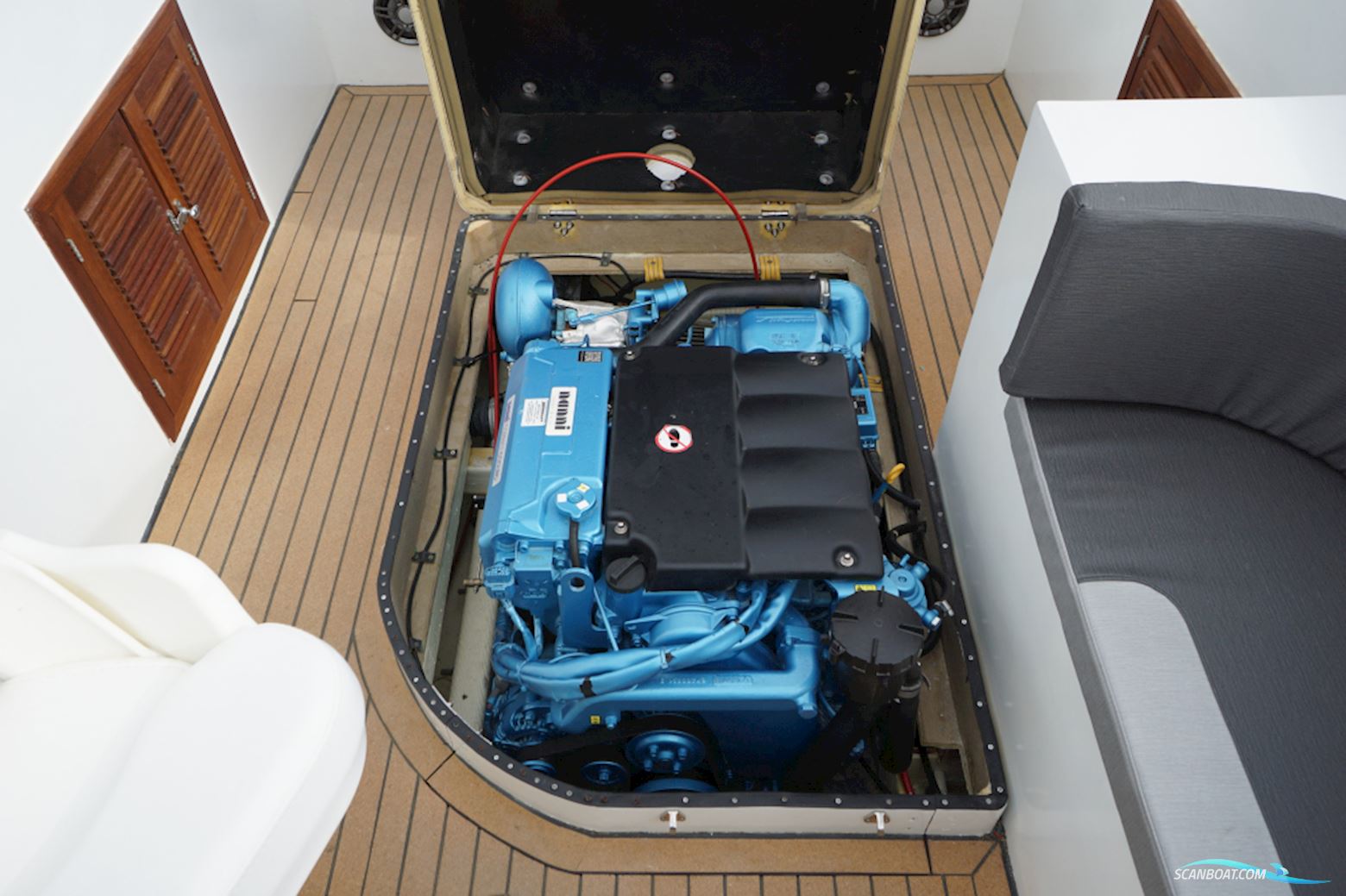 LOBSTER LB26 Classic Runabout