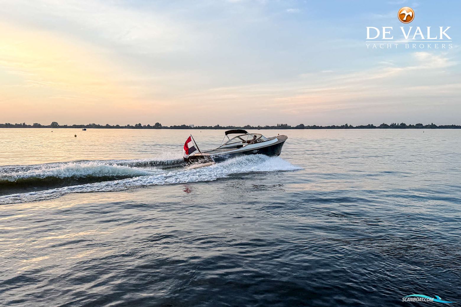 Long Island 33 Runabout