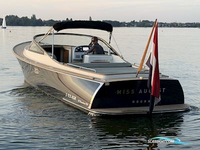 Long Island 33 TS Sun Motorboot 2020, Niederlande