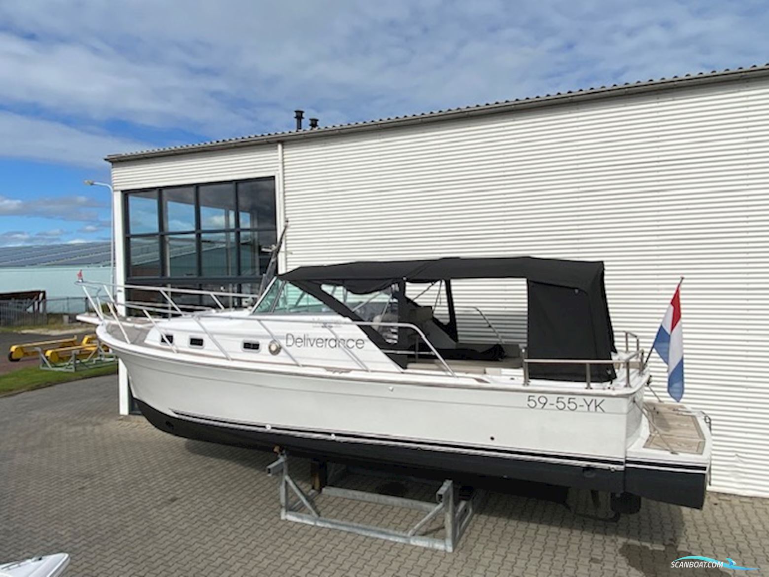 Luhrs  Mainship 30 Pilot