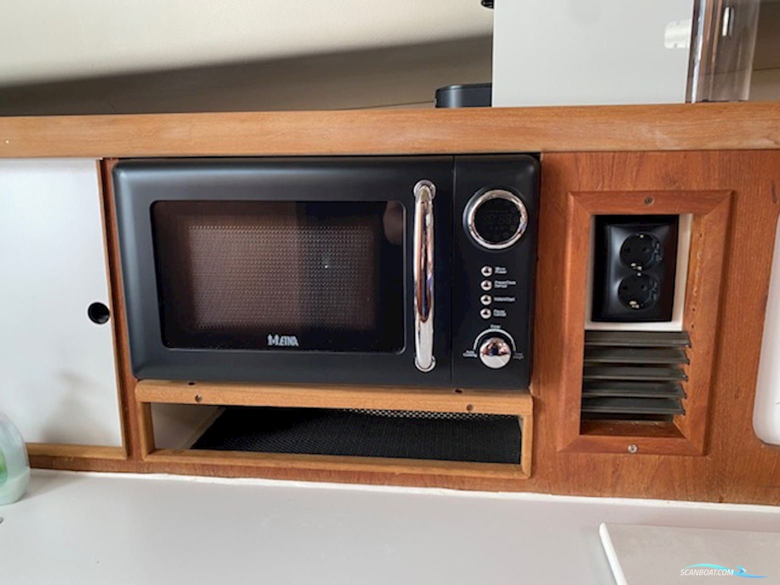 Luhrs  Mainship 30 Pilot