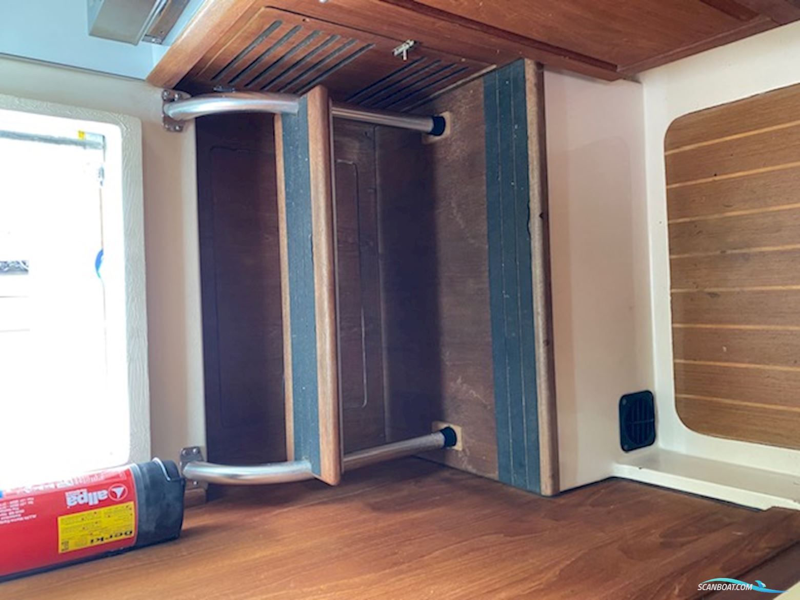 Luhrs  Mainship 30 Pilot