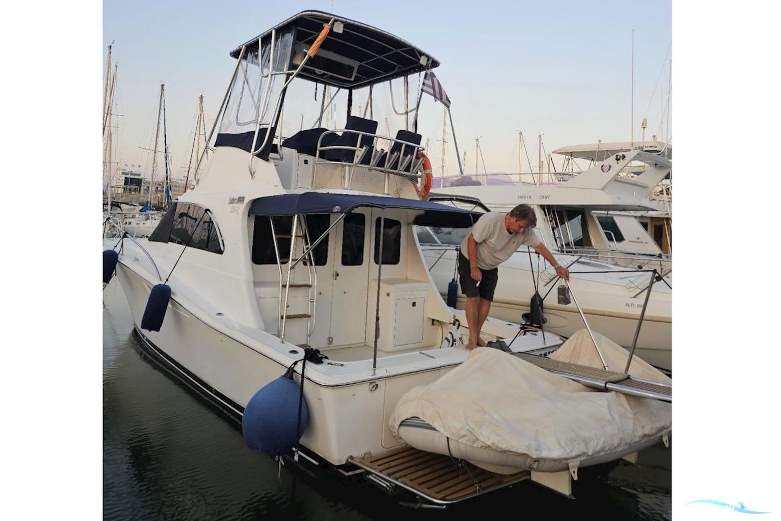 Luhrs 32 FLYBRIDGE SPORTFISH