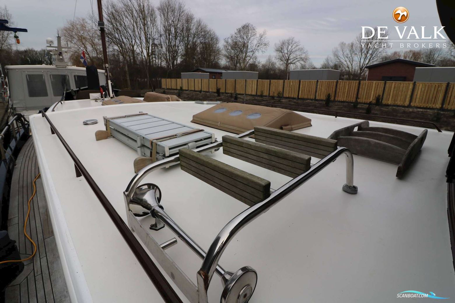 Luxe Motor 1900 Dutch Traveller