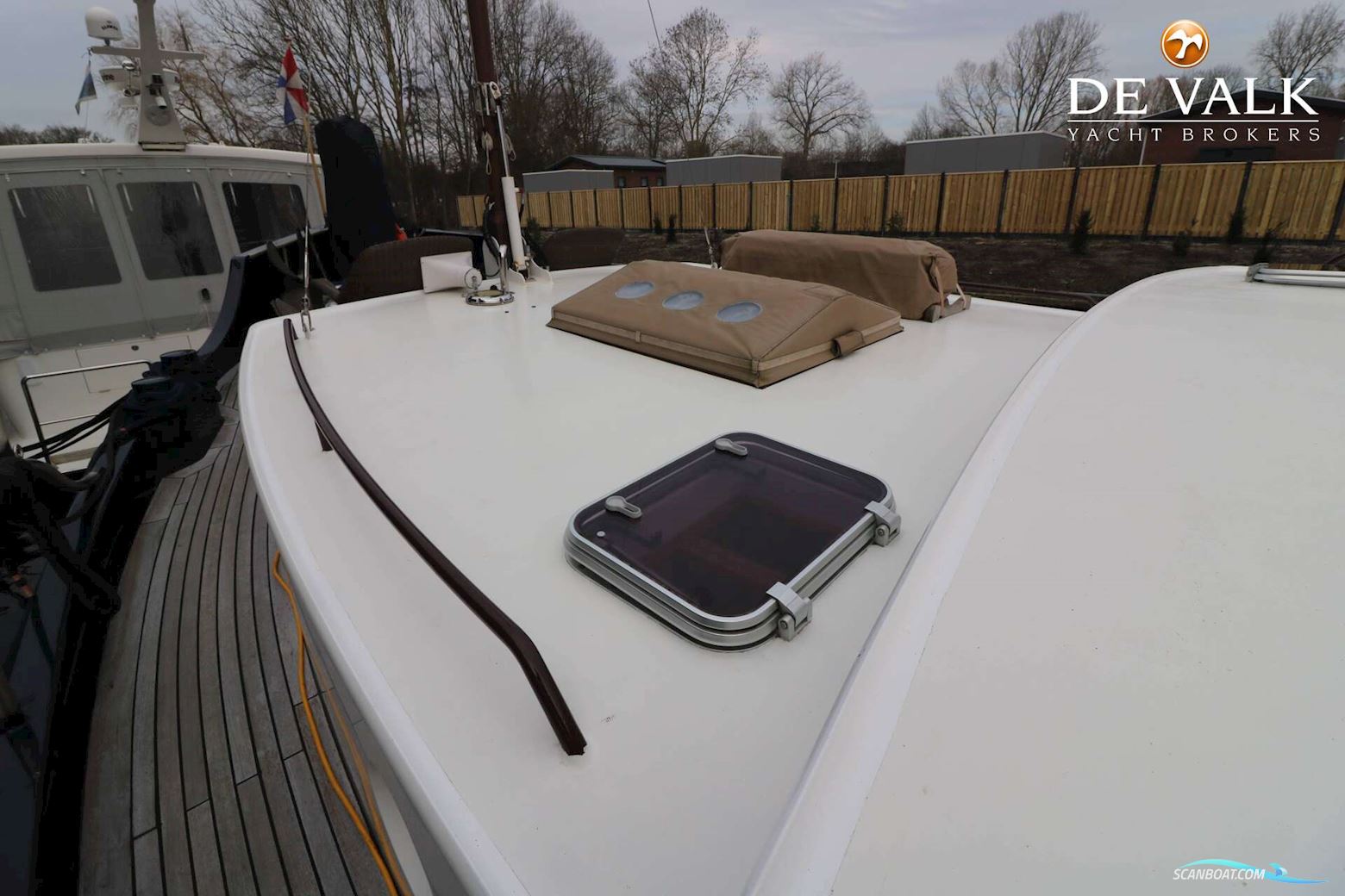 Luxe Motor 1900 Dutch Traveller