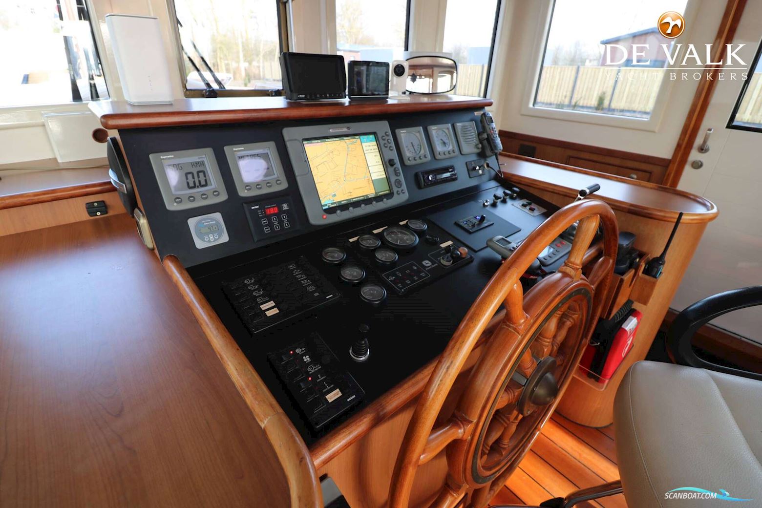 Luxe Motor 1900 Dutch Traveller