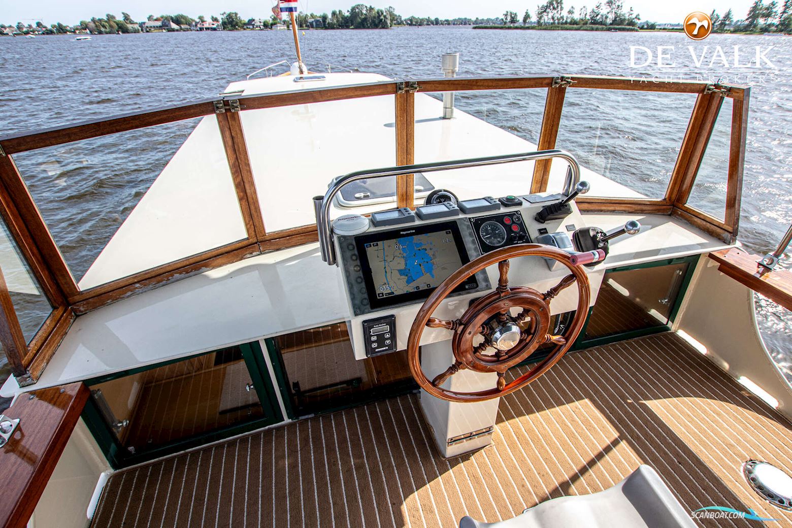 Luxe Motor 20 m
