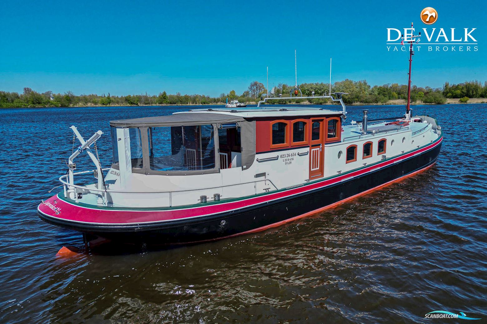 Luxe Motor 22 m