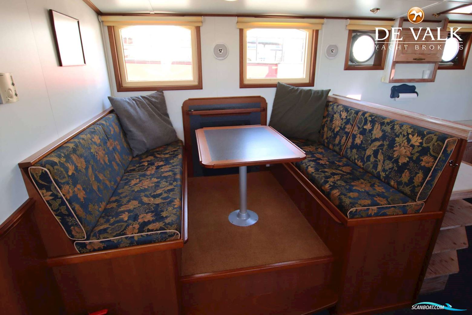 Luxe Motor 22 m