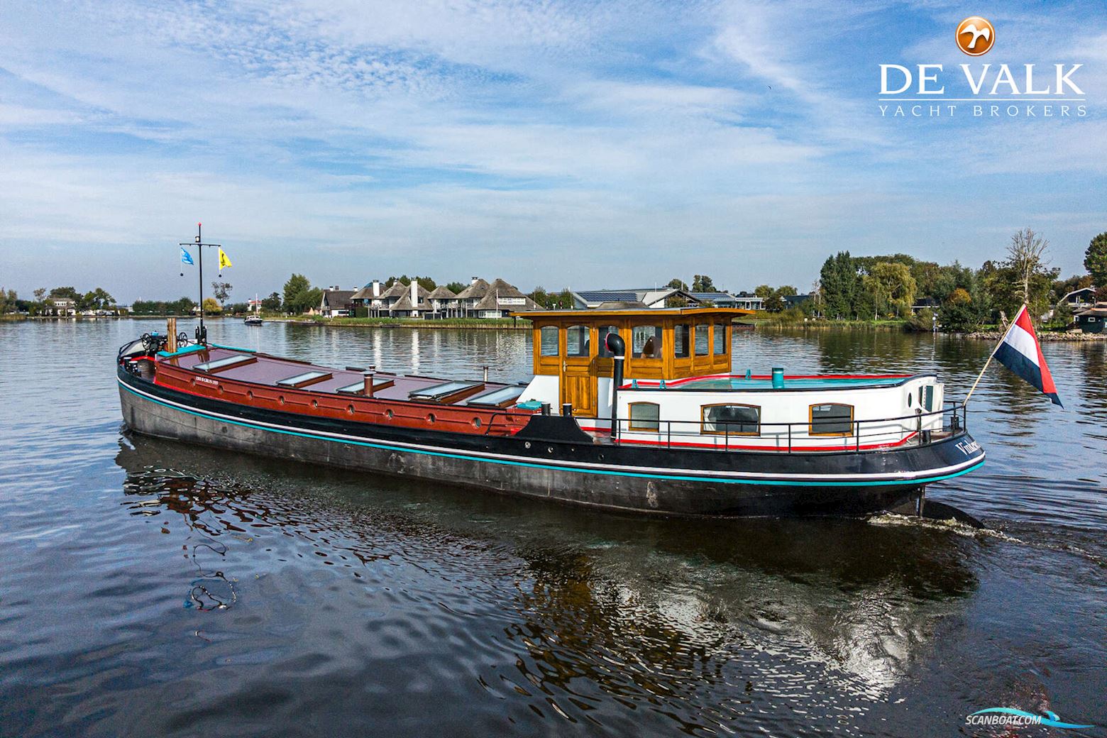Luxe Motor 28M