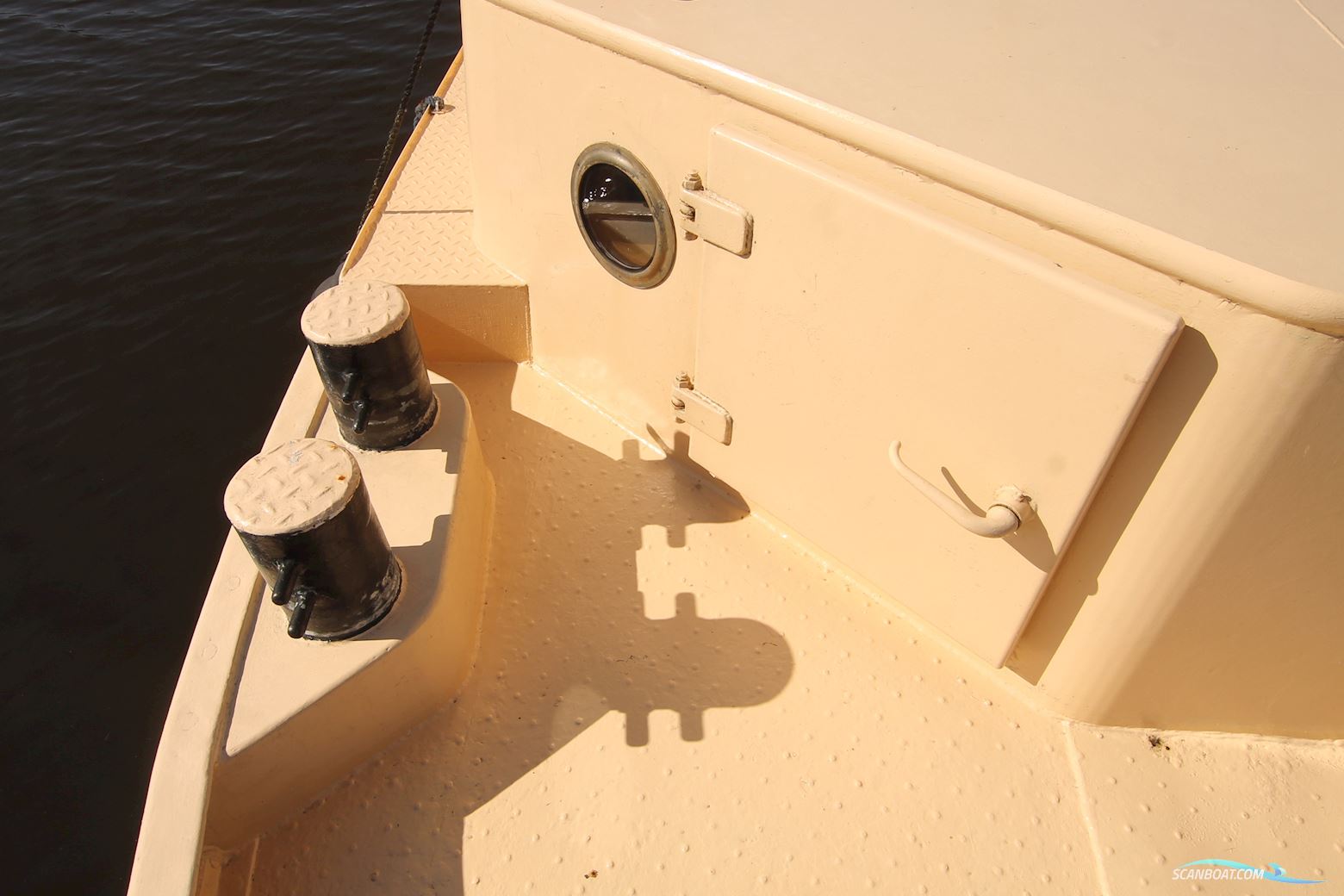 Luxe Motor Live Aboard