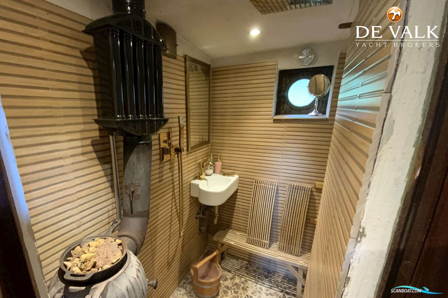 Luxe Motor Tjalk 23m